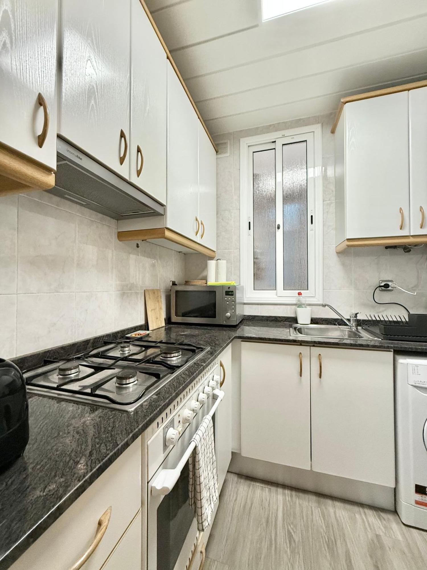 Newly Renovated Stylish Eixample - Great Location Barcelona Eksteriør bilde