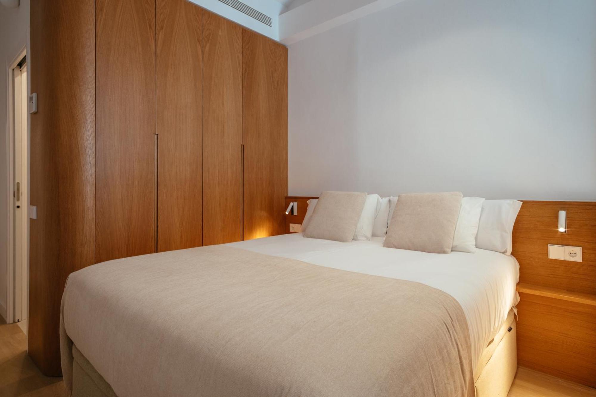 Newly Renovated Stylish Eixample - Great Location Barcelona Eksteriør bilde
